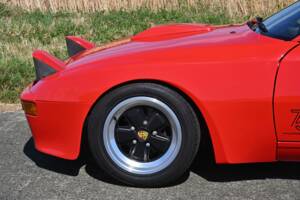 Image 34/50 of Porsche 924 Carrera GT (1986)