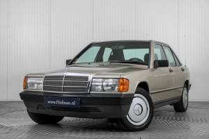 Image 3/50 of Mercedes-Benz 190 D (1986)