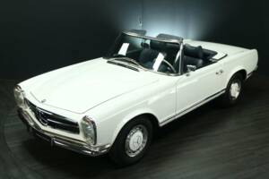 Immagine 39/50 di Mercedes-Benz 280 SL (1968)