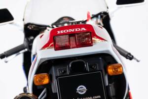 Bild 27/50 von Honda DUMMY (1989)