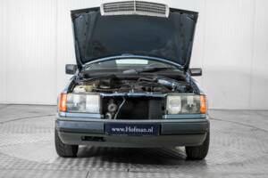 Bild 35/50 von Mercedes-Benz 230 E (1985)