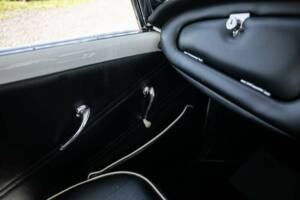 Afbeelding 21/37 van Daimler SP 250 (1963)