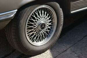 Bild 31/50 von Mercedes-Benz 280 SLC (1976)