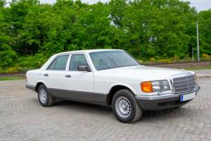 Bild 7/21 von Mercedes-Benz 280 SE (1985)