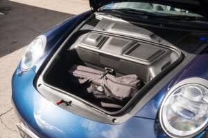 Image 17/54 of Porsche 911 Carrera GTS (2011)