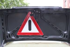 Image 17/27 of Mercedes-Benz 190 E (1987)