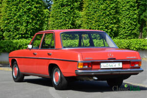 Image 3/50 of Mercedes-Benz 230&#x2F;6 (1973)