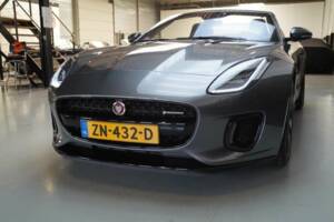 Bild 47/50 von Jaguar F-Type (2019)