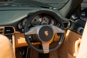 Immagine 15/45 di Porsche 911 Carrera 4S (2010)
