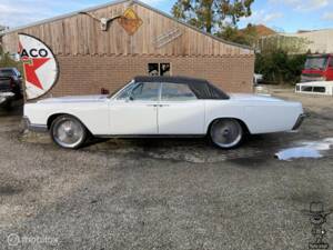 Bild 9/50 von Lincoln Continental Convertible (1966)