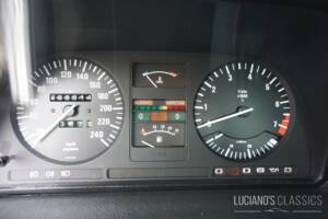 Image 35/59 of BMW 528i (1982)