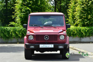 Immagine 8/49 di Mercedes-Benz 230 GE (SWB) (1993)