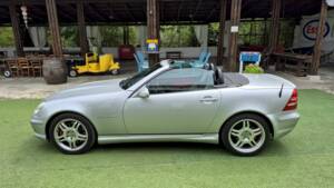 Afbeelding 39/63 van Mercedes-Benz SLK 32 AMG (2001)
