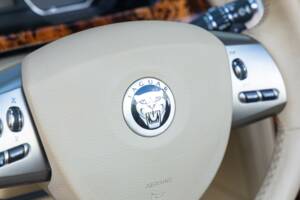 Image 45/50 of Jaguar XK (2011)