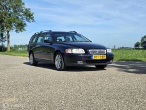 Image 10/39 of Volvo V 70 2.4 (2006)