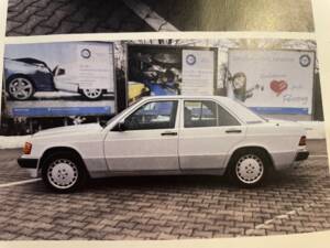 Image 4/9 of Mercedes-Benz 190 E 2.0 (1992)