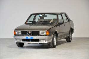 Imagen 4/30 de Alfa Romeo Giulietta 1.6 (1985)