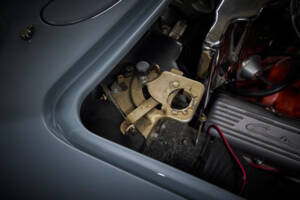 Image 53/78 of Chevrolet Corvette (1962)