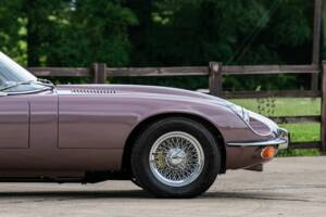 Bild 31/32 von Jaguar E-Type V12 (2+2) (1973)