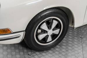 Image 28/50 of Porsche 912 (1967)