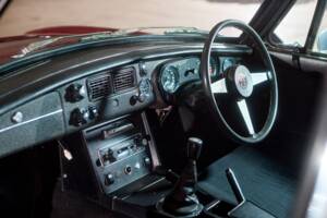 Immagine 25/29 di MG MGB GT V8 (1974)