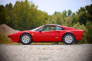 Bild 2/55 von Ferrari 308 GTBi (1981)