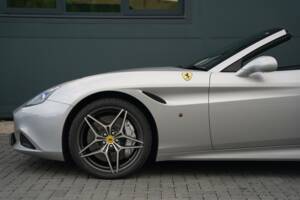 Bild 9/50 von Ferrari California T (2015)