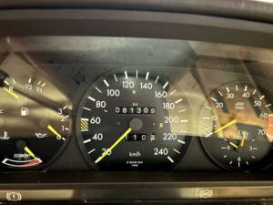 Bild 7/30 von Mercedes-Benz 380 SE (1985)