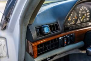 Image 87/175 of Mercedes-Benz 420 SE (1986)