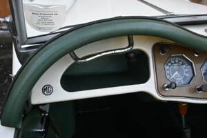 Image 16/50 of MG TF 1500 (1954)