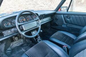 Bild 16/50 von Porsche 911 Carrera 3.2 (1988)
