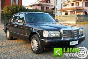 Image 3/10 of Mercedes-Benz 420 SE (1988)