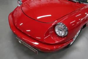 Immagine 19/28 di Alfa Romeo 2.0 Spider (1990)