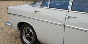 Image 19/37 of Rover 3.5 Litre Coupe (1970)