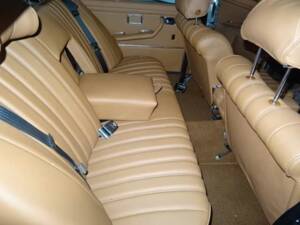Image 16/32 de Mercedes-Benz 280 SE 3,5 (1971)