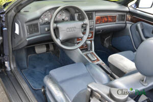 Image 36/50 of Audi Cabriolet 2.6 (1997)