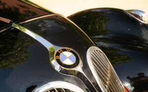 Image 17/50 of BMW 327 (1939)