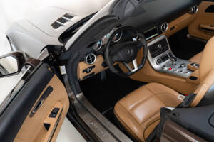 Bild 10/46 von Mercedes-Benz SLS AMG Roadster (2012)