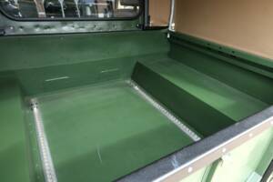 Immagine 26/50 di Land Rover 90 (1990)