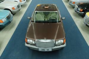 Bild 2/50 von Mercedes-Benz 380 SE (1984)