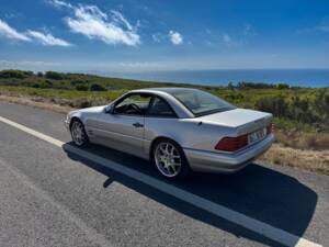 Image 9/51 of Mercedes-Benz SL 320 (1996)