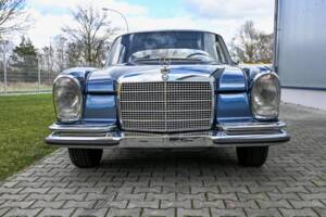Imagen 3/13 de Mercedes-Benz 280 SE 3,5 (1971)