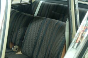 Image 32/50 of Mercedes-Benz 300 SE (1964)