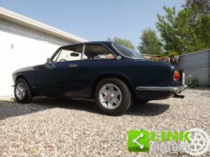 Afbeelding 7/10 van Alfa Romeo Giulia GT 1300 Junior (1974)