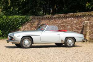 Image 13/50 de Mercedes-Benz 190 SL (1960)