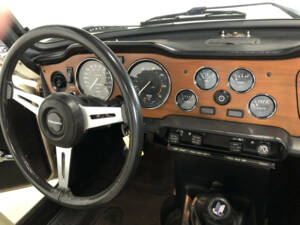 Immagine 20/23 di Triumph TR 6 PI (1974)