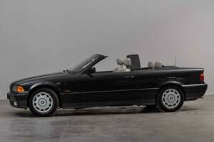 Afbeelding 31/46 van BMW 318i (1995)