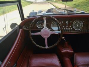Bild 17/26 von Morgan Plus 8 Inj. (1989)