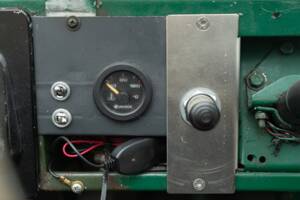 Bild 37/50 von Land Rover 88 (1978)