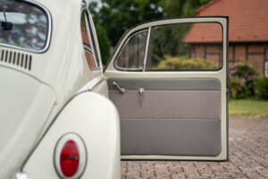Image 38/57 of Volkswagen Kever 1200 (1965)